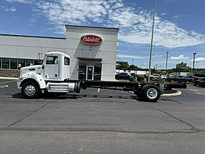 2021 Peterbilt 337 - Cab & Chassis