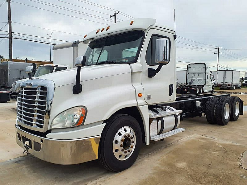 2018 Freightliner CASCADIA 125