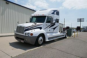 2002 Freightliner Century Class - Sleeper Truck