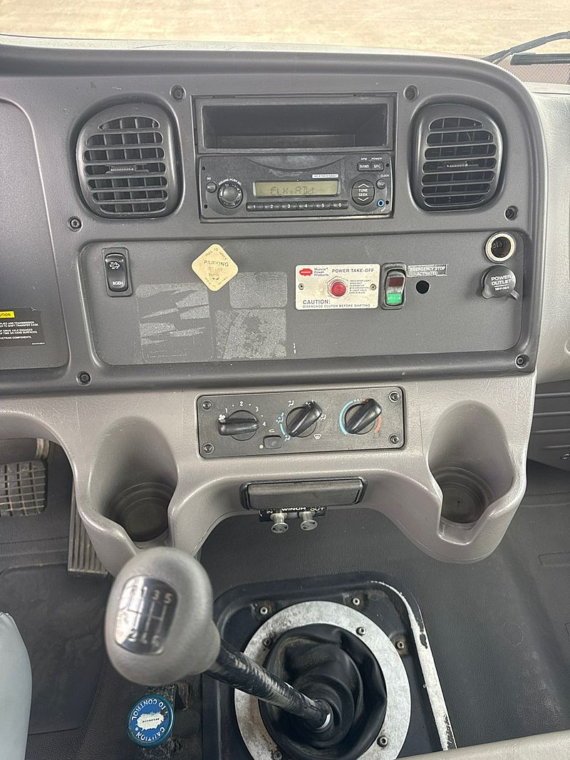 2014 Freightliner M2