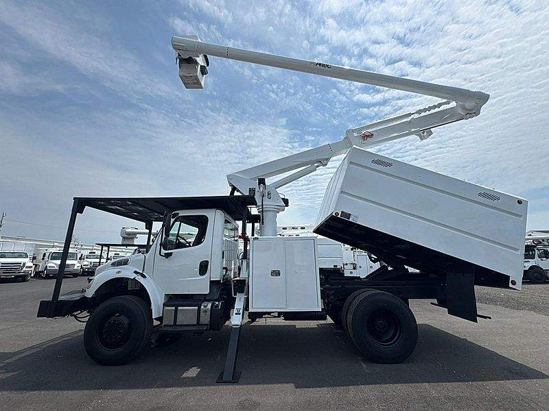 2014 Freightliner M2