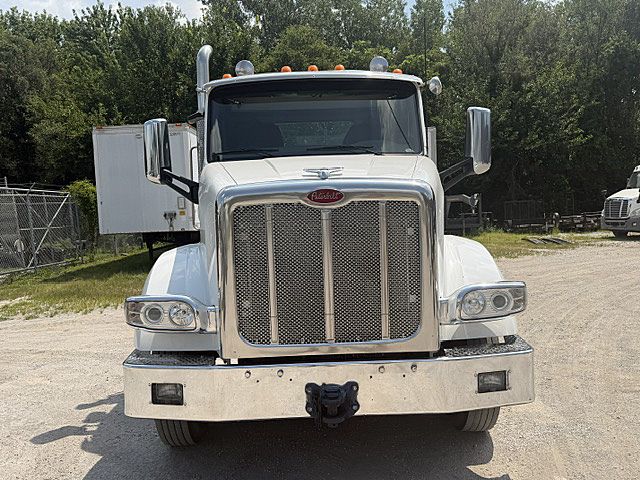 2016 Peterbilt 567