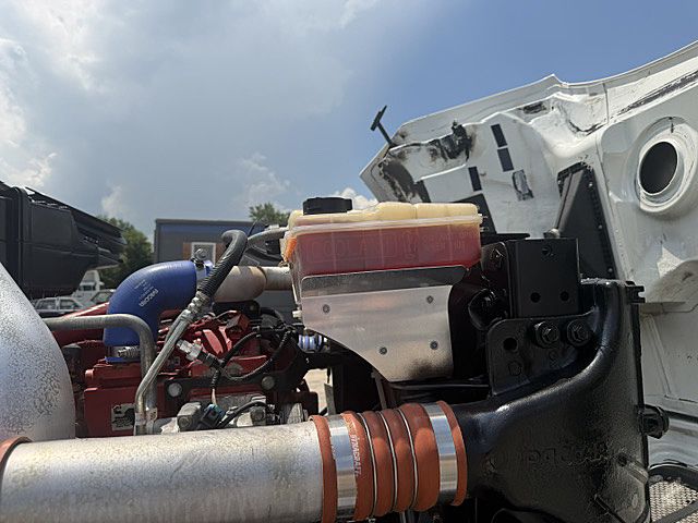 2016 Peterbilt 567