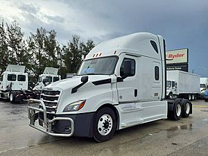 2023 Freightliner Cascadia