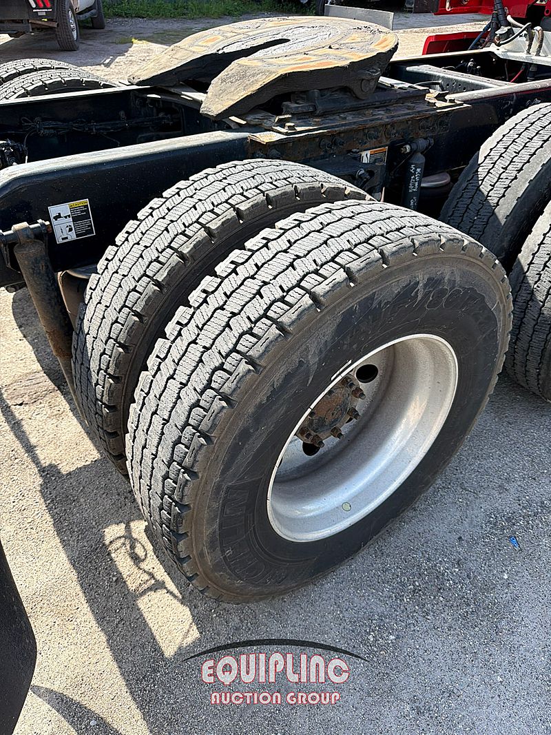 2021 Peterbilt 579