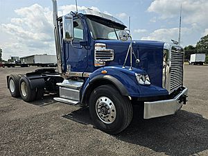 2019 Freightliner Coronado 122 - Day Cab