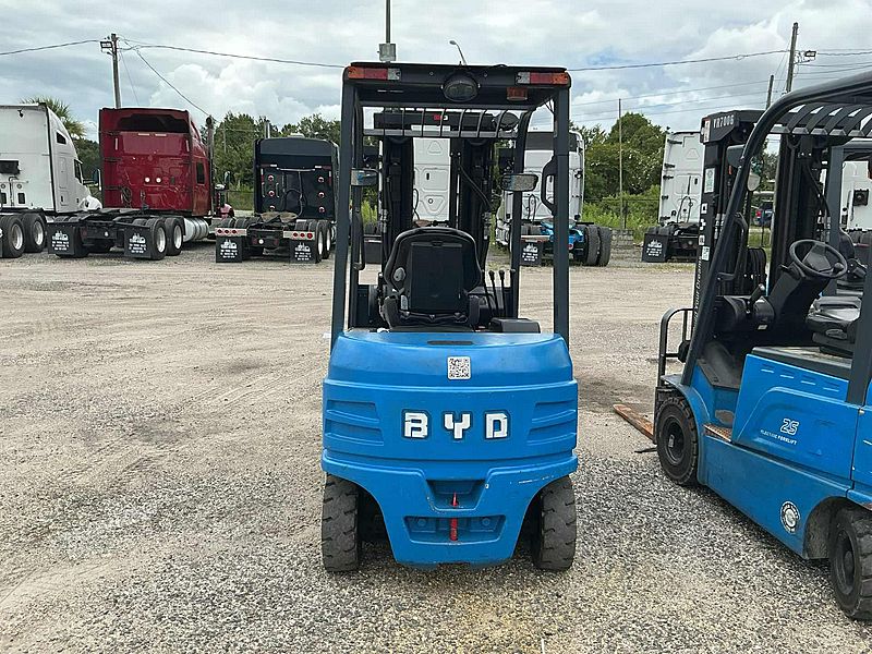 2020 BYD ECB25