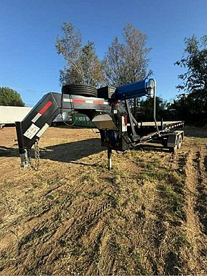 2024 PJ FLAT DECK - Flatbed Trailer