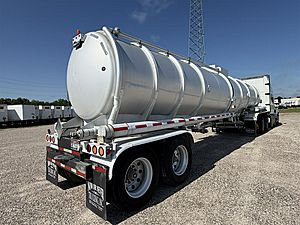 2015 MAC - Day Cab