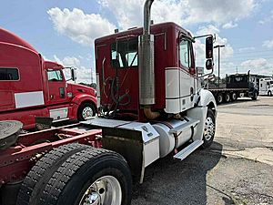 2007 Freightliner Columbia - Day Cab
