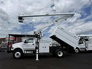 2015 Ford F-750 - Bucket Truck