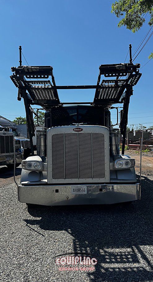 2019 Peterbilt 389