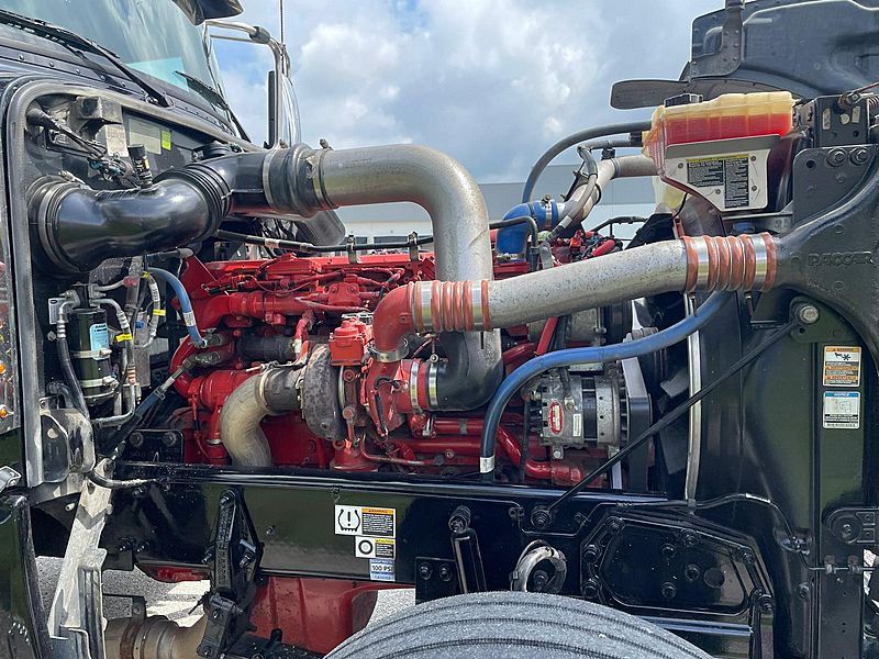 2022 Peterbilt 389