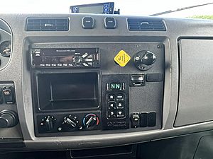 2021 Peterbilt 337