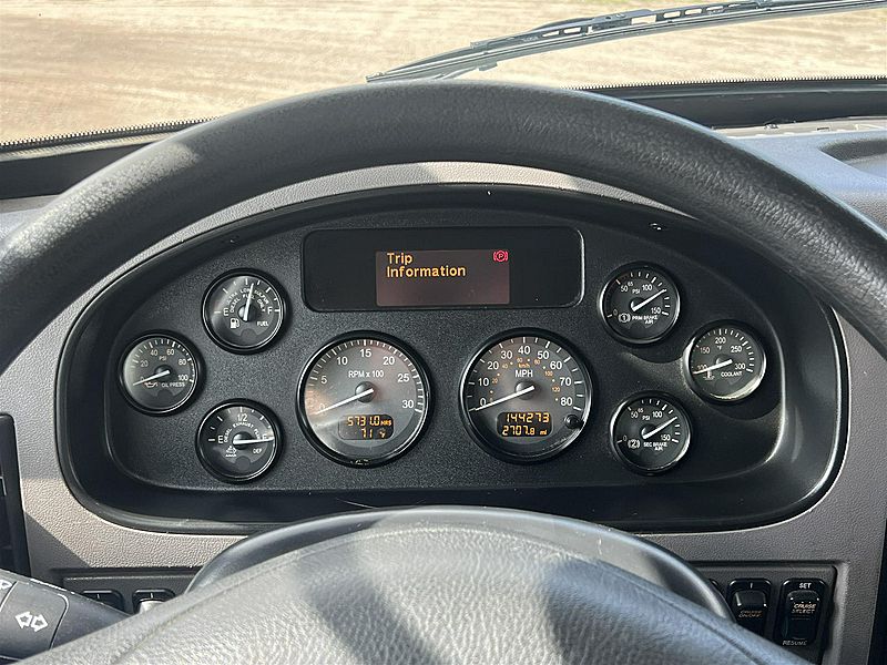 2021 Peterbilt 337