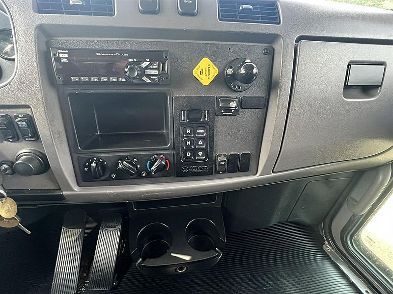2021 Peterbilt 337