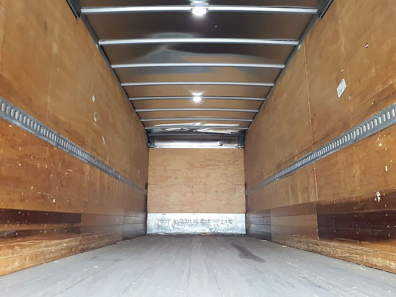 2020 Freightliner M2 106