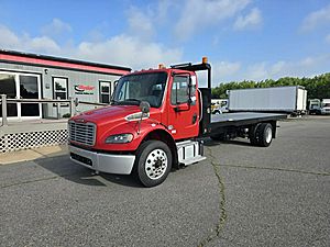 2018 Freightliner M2 106 - Cab & Chassis