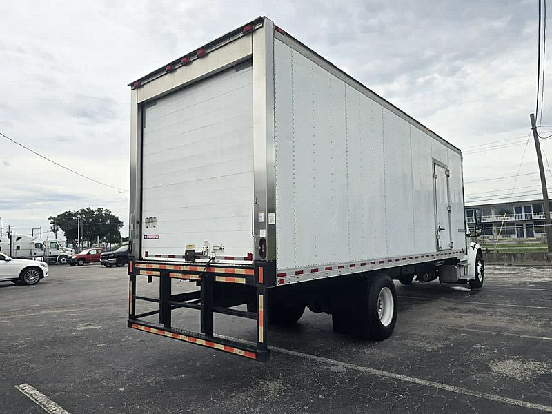 2019 Freightliner M2 106