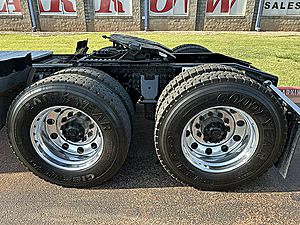 2020 Mack Anthem - Sleeper Truck