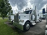 2027 Peterbilt 589