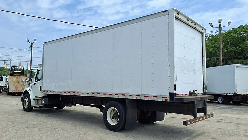 2020 Freightliner M2 106