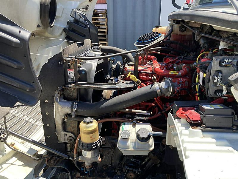 2019 Freightliner M2 106