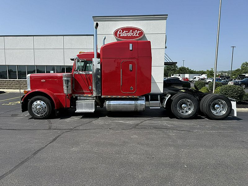 1997 Peterbilt 379
