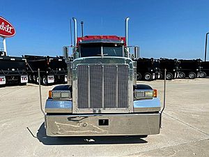 2000 Peterbilt 379