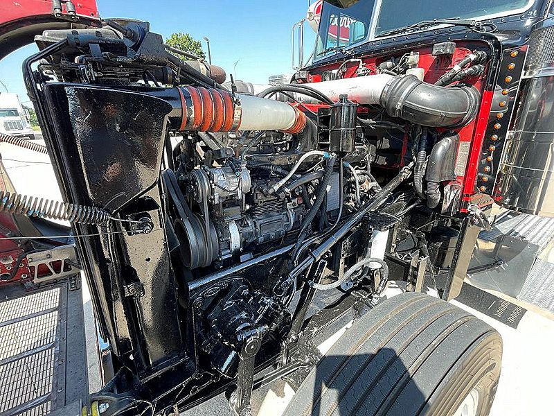 2000 Peterbilt 379