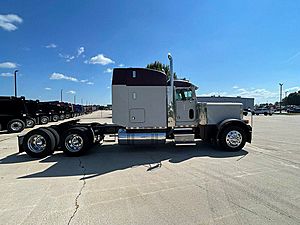 2000 Peterbilt 379