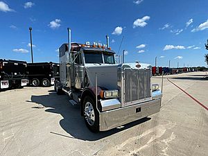 2000 Peterbilt 379