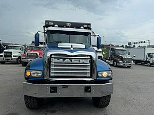 2024 Mack Granite GR64F - Dump Truck