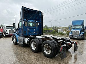 2018 Peterbilt 579 - Day Cab