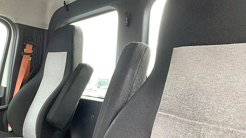 2019 Freightliner Cascadia 126