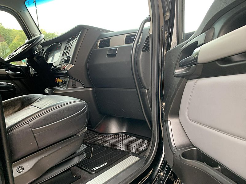 2022 Kenworth T680