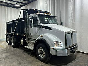2027 Kenworth T880