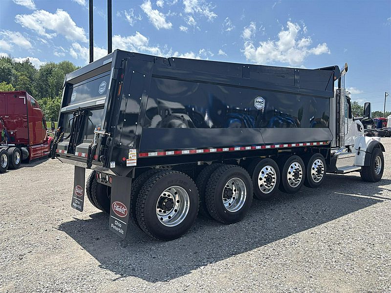 2027 Peterbilt 567
