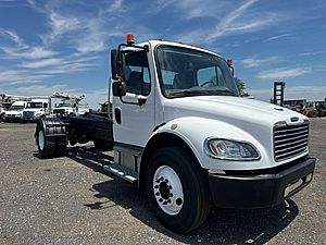 2008 Freightliner M2