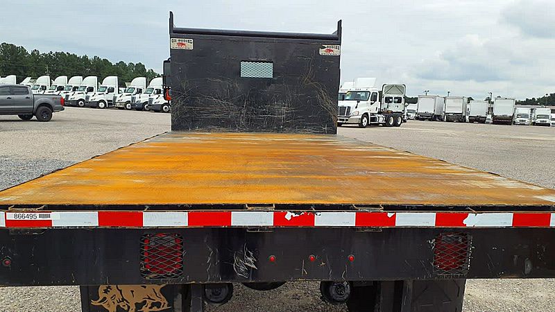 2019 Freightliner M2 106
