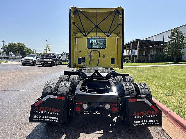 2023 Peterbilt 579