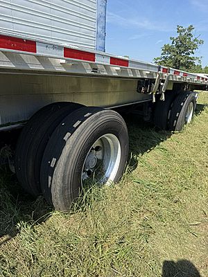 2017 Benson Flatbed - Flatbed Trailer