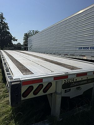 2017 Benson Flatbed - Flatbed Trailer