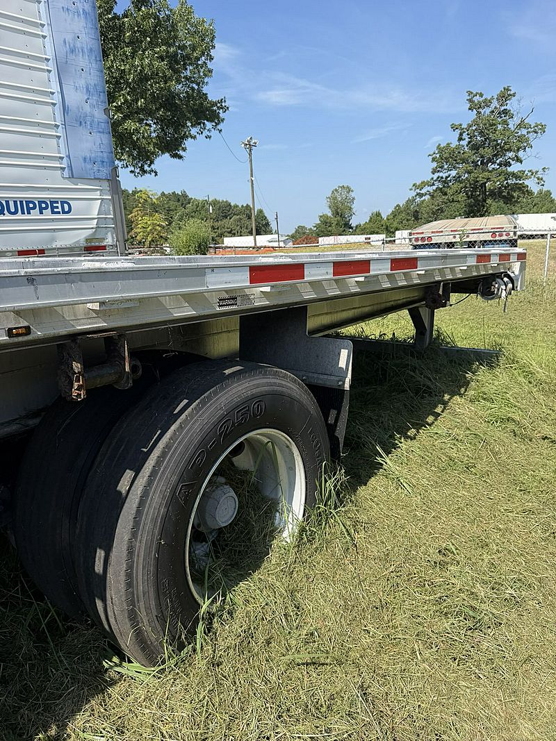 2017 Benson Flatbed