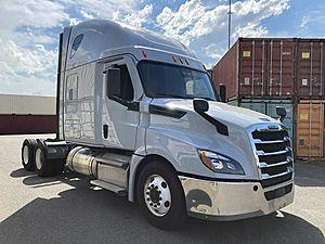 2021 Freightliner Cascadia - Sleeper Truck