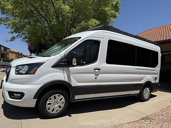 2023 Ford 350 XLT Conversion Camper Van  - Bus