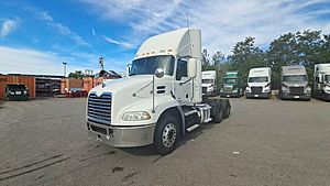 2018 Mack Pinnacle - Day Cab