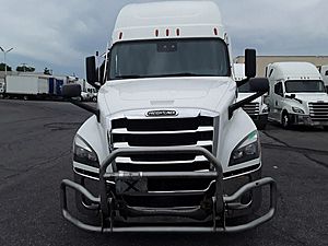 2023 Freightliner Cascadia - Sleeper Truck