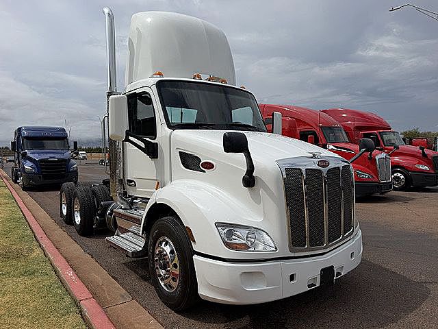 2020 Peterbilt 579