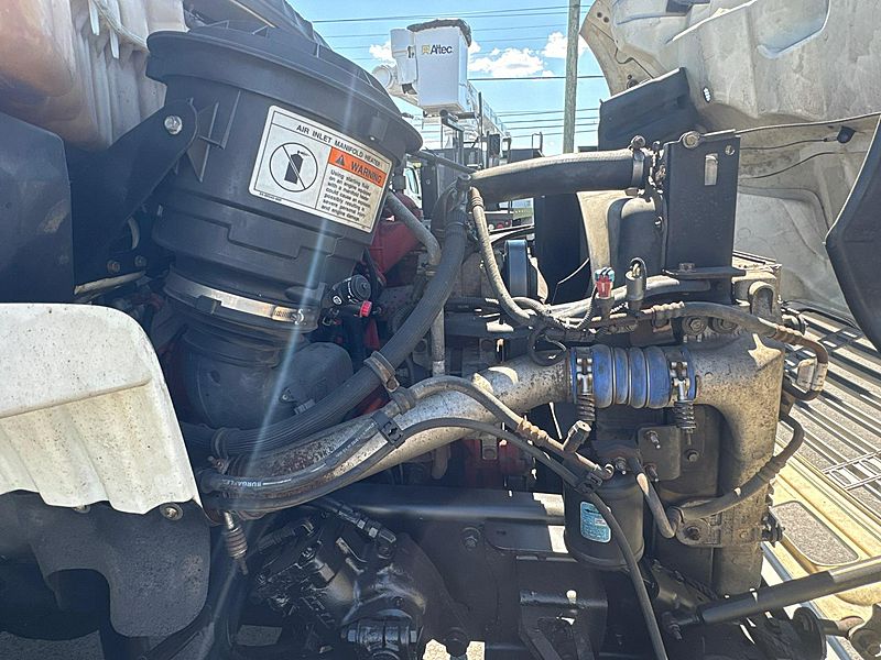 2017 Freightliner M2